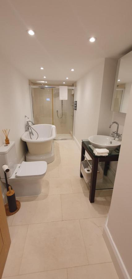 Garden Flat Apartment Бат Екстериор снимка